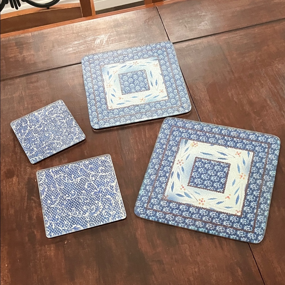 Glass Blue Patterned trivet and Coasters Set